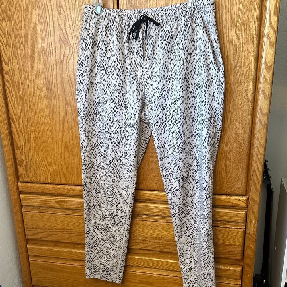 Lululemon Dottie dash Step Lively pants